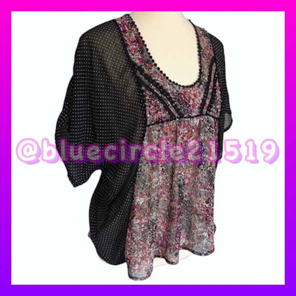 Xhilaration Sheer Floral Polka Dot Short Sleeve Top Size Medium